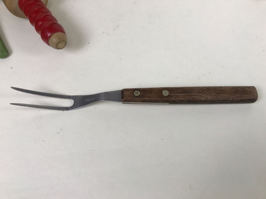 Vintage Kitchen Lot With Kingswood/Action SS Japan Knives, Wooden Rolling Pin And More [Photo 15]