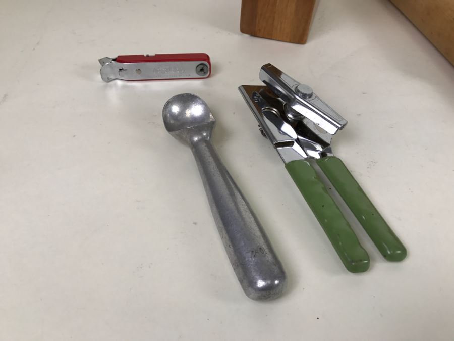 Vintage Kitchen Lot With Kingswood/Action SS Japan Knives, Wooden Rolling Pin And More [Photo 16]