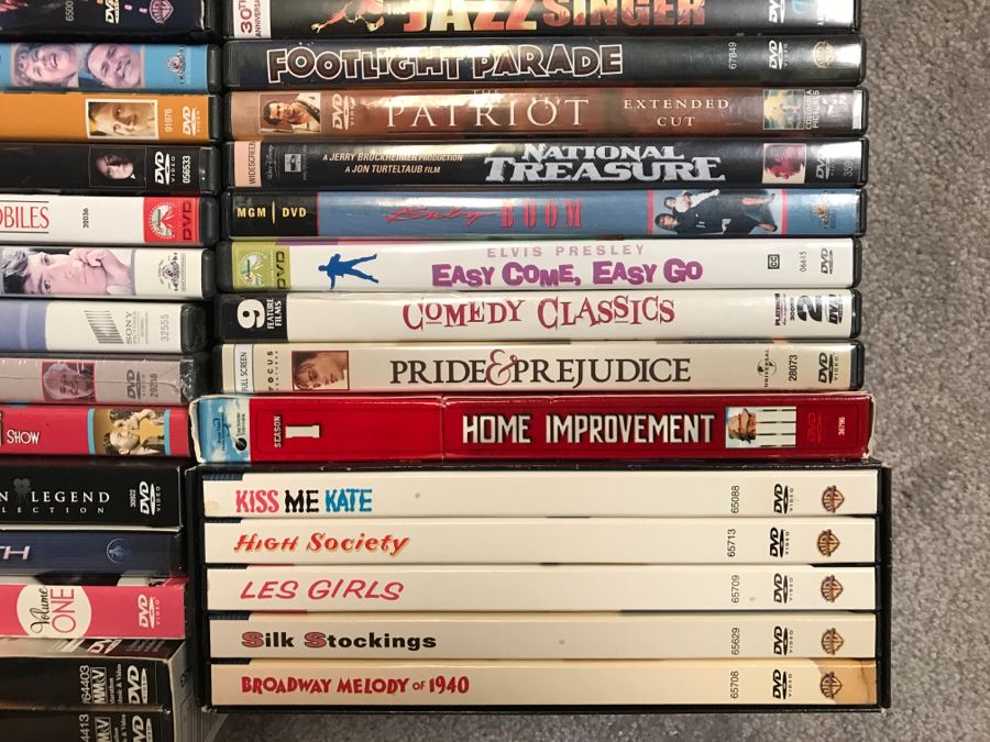 HUGE DVD Movie Lot [Photo 15]