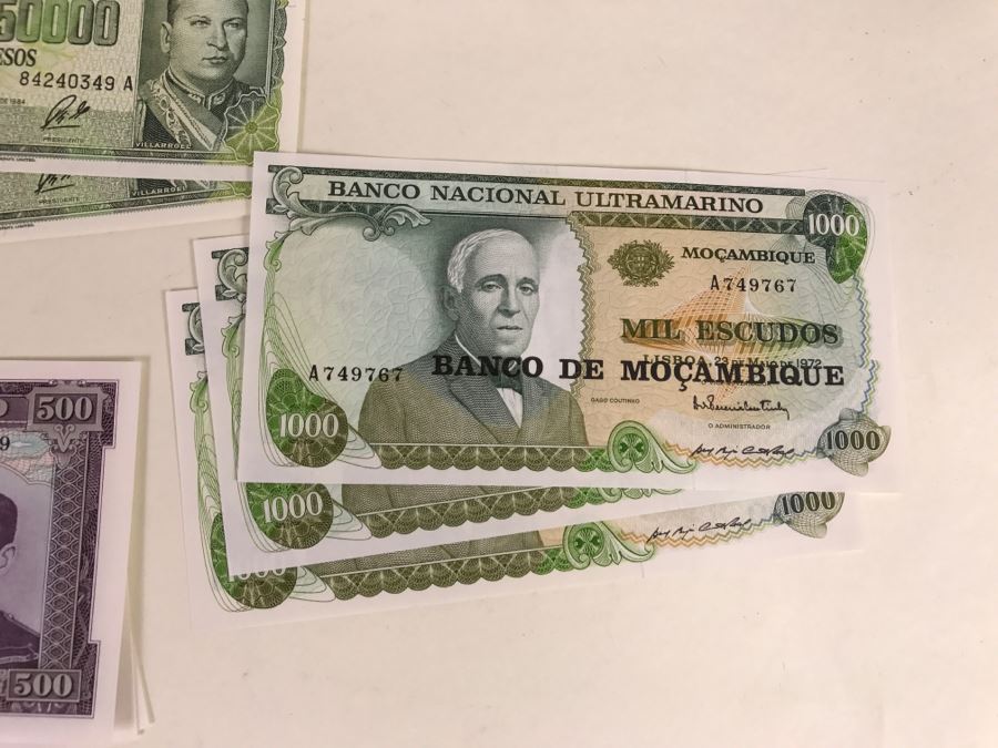 Large Collection Of Foreign Currency Paper Money [Photo 24]