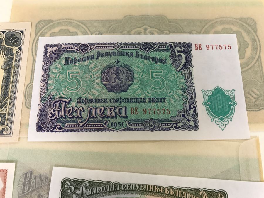 Large Collection Of Foreign Currency Paper Money [Photo 17]