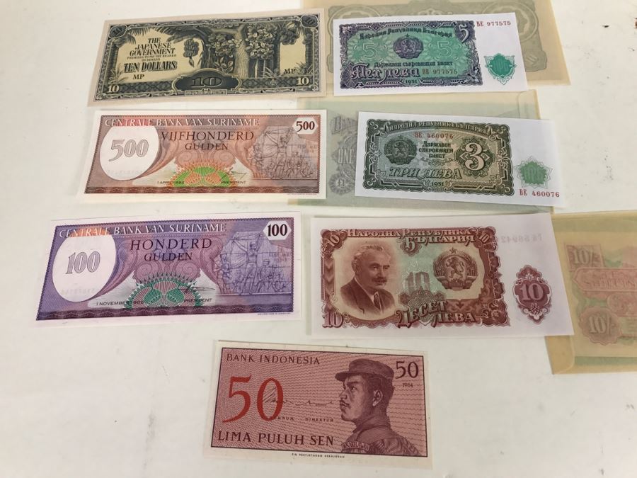 Large Collection Of Foreign Currency Paper Money [Photo 2]