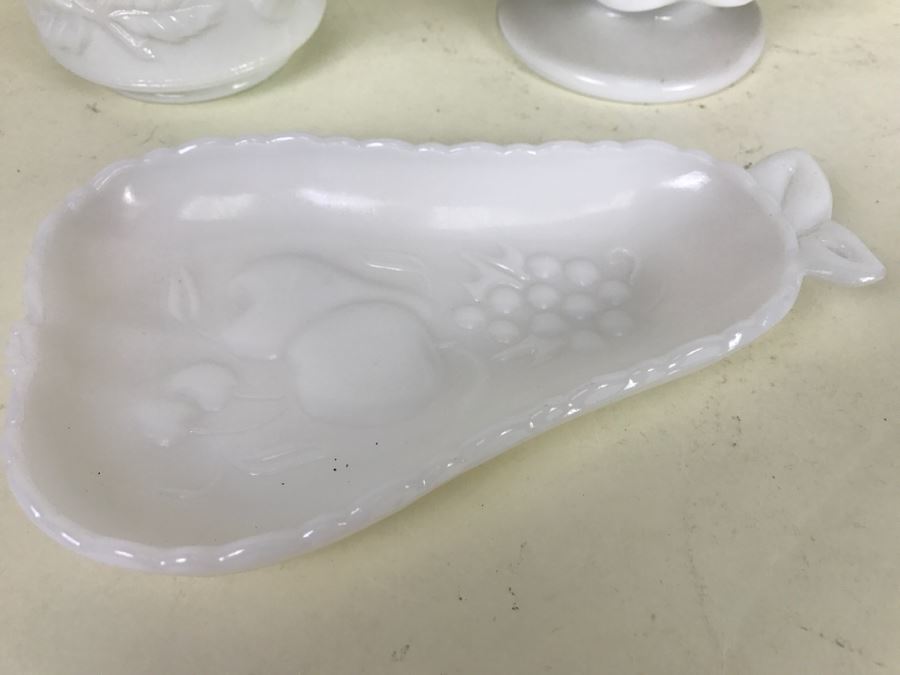 Vintage Milk Glass Lot [Photo 7]