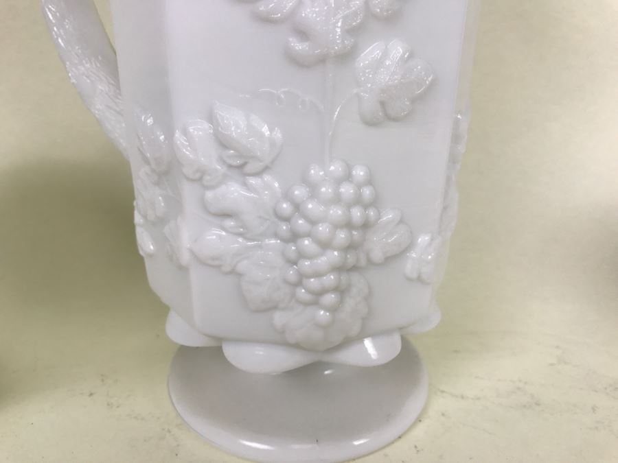 Vintage Milk Glass Lot [Photo 3]