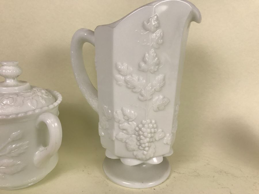 Vintage Milk Glass Lot [Photo 2]