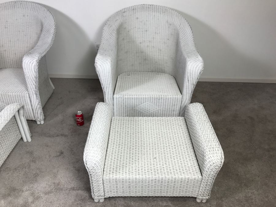 Pair Of Lloyd Flanders Loom Wicker Outdoor Chairs With Ottomans And Frog Cushions White High End [Photo 5]