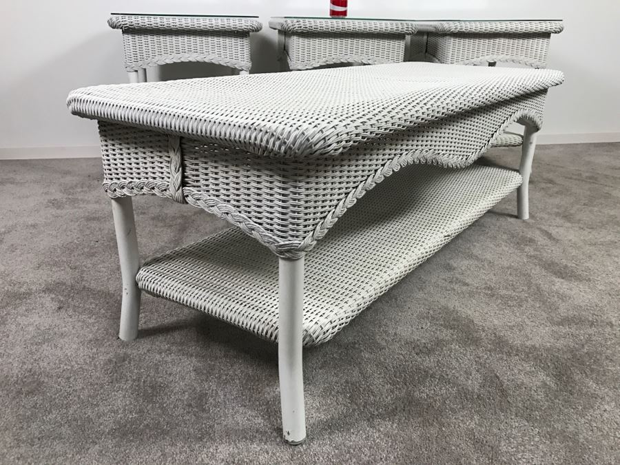 Lloyd Flanders Wicker Outdoor Coffee Table And (3) Lloyd Flanders Tables With Glass Tops [Photo 5]