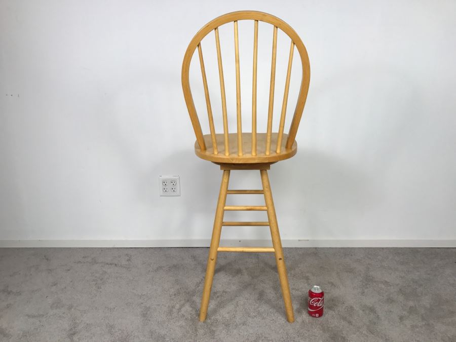 Wooden Swivel Bar Stool [Photo 6]