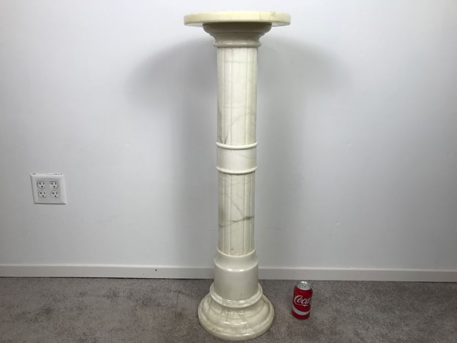 Round White Marble Pedestal Table Great For Displaying Sculptures [Photo 1]