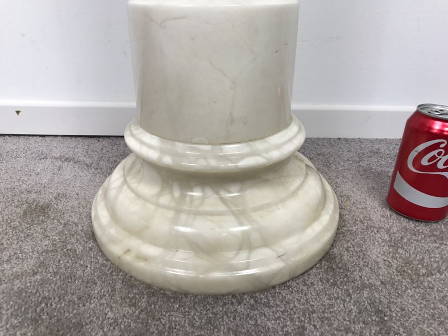 Round White Marble Pedestal Table Great For Displaying Sculptures [Photo 4]