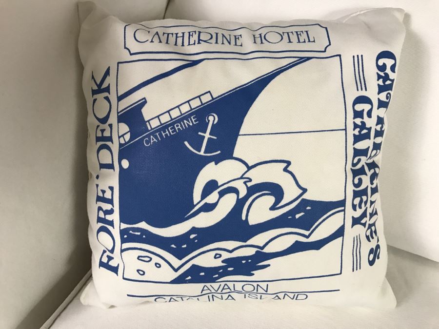 Sofa Sleeper With White Slip Cover [Photo 4]