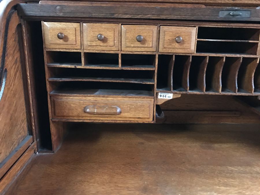 Old Oak Roll Top Desk [Photo 8]