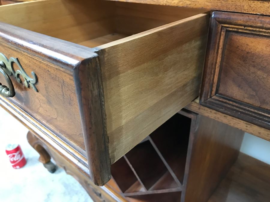 Drexel Heritage Wooden Bar Cart Console Table On Casters [Photo 5]