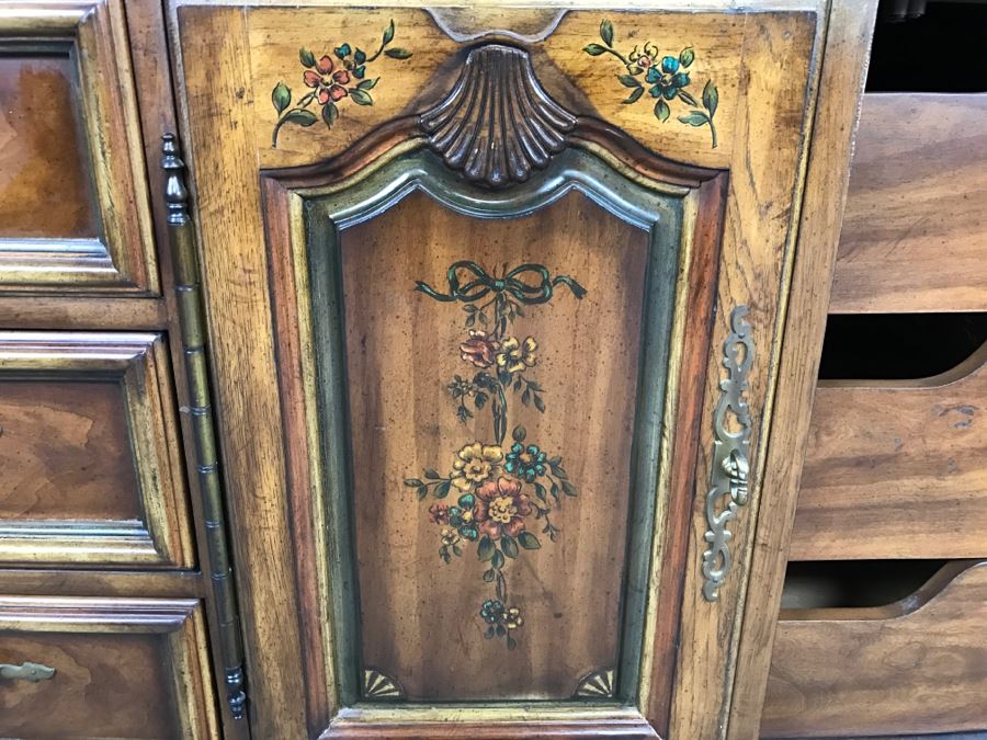 Brittany Drexel Heritage Dresser And Nightstand [Photo 10]