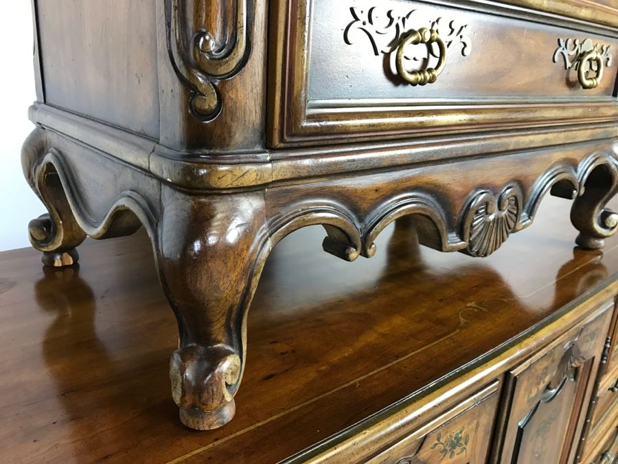 Brittany Drexel Heritage Dresser And Nightstand [Photo 14]