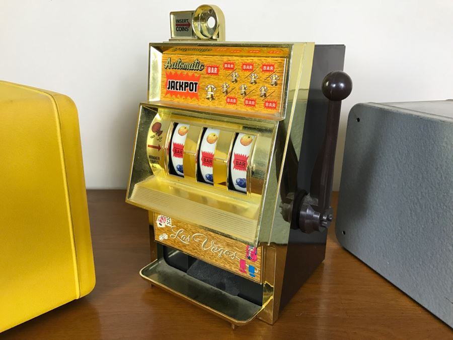 (2) Kid's Metal Safes And Toy Slot Machine [Photo 8]