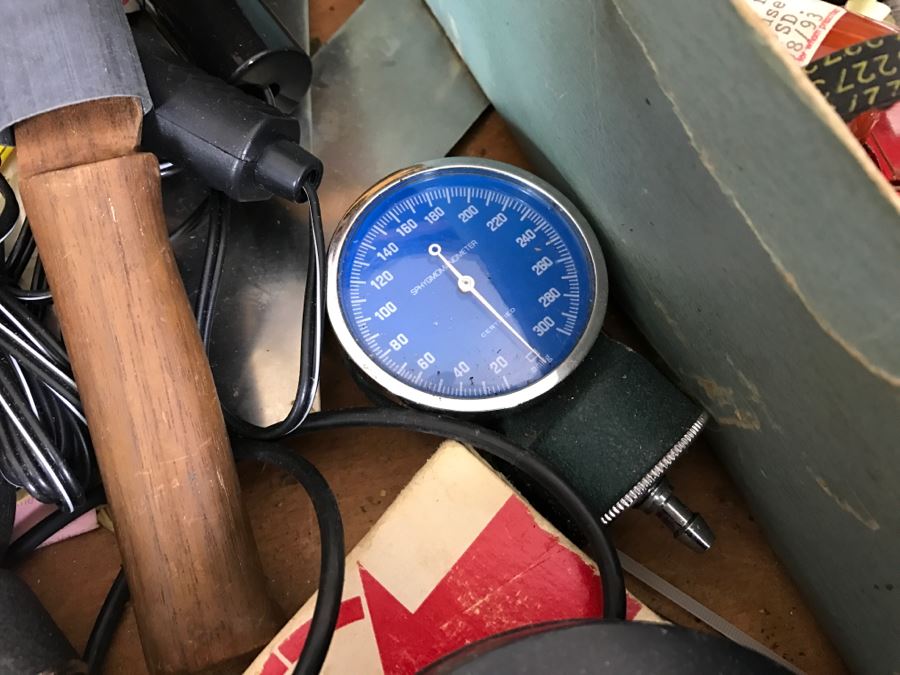 Gadget Lot With Various Electronics, Tools, Gauges, Gadgets [Photo 22]