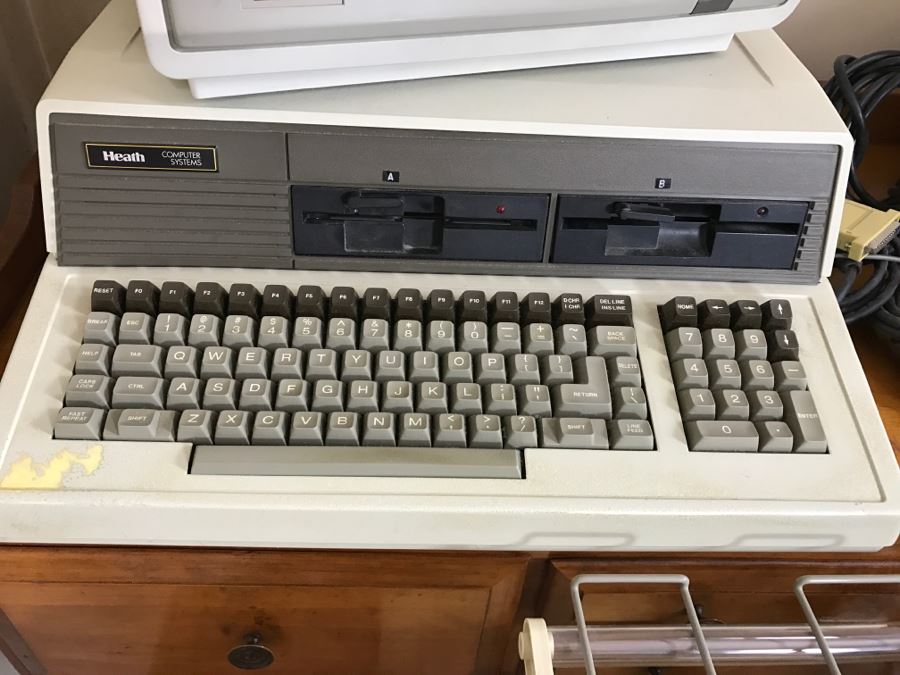 Vintage Zenith Heath Computer Systems Computer With Manuals, Monitor, HP 7550A Graphics Plotter, EPSON Printer, Heatkit Outlet And US Robotics 2400 Modem [Photo 3]