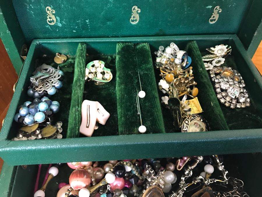 Vintage Walnut Vanity Dresser By IRWIN Pendleton With Jewelry Box ...