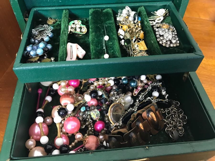 Vintage Walnut Vanity Dresser By IRWIN Pendleton With Jewelry Box, Patches, Some Jewelry And Various Items Photographed [Photo 9]