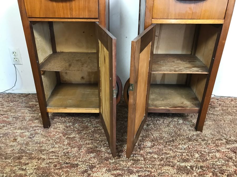 Pair Of Vintage Nightstands Side Tables [Photo 7]