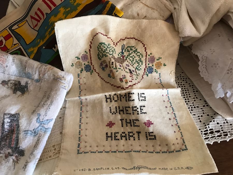 Huge Linen Lot [Photo 13]