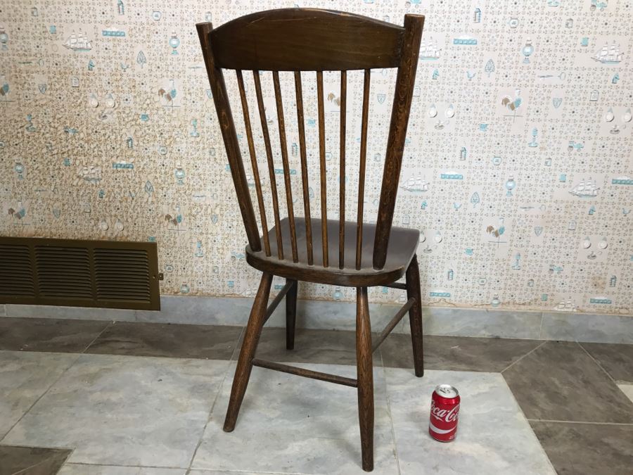 Vintage Wooden Chair [Photo 5]