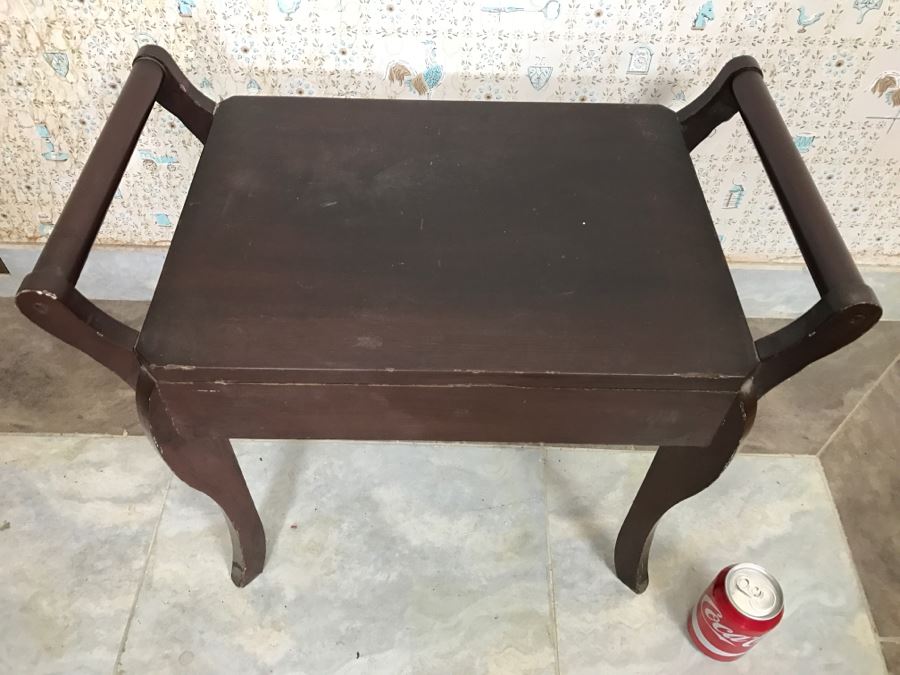 Vintage Wooden Bench With Handles [Photo 3]