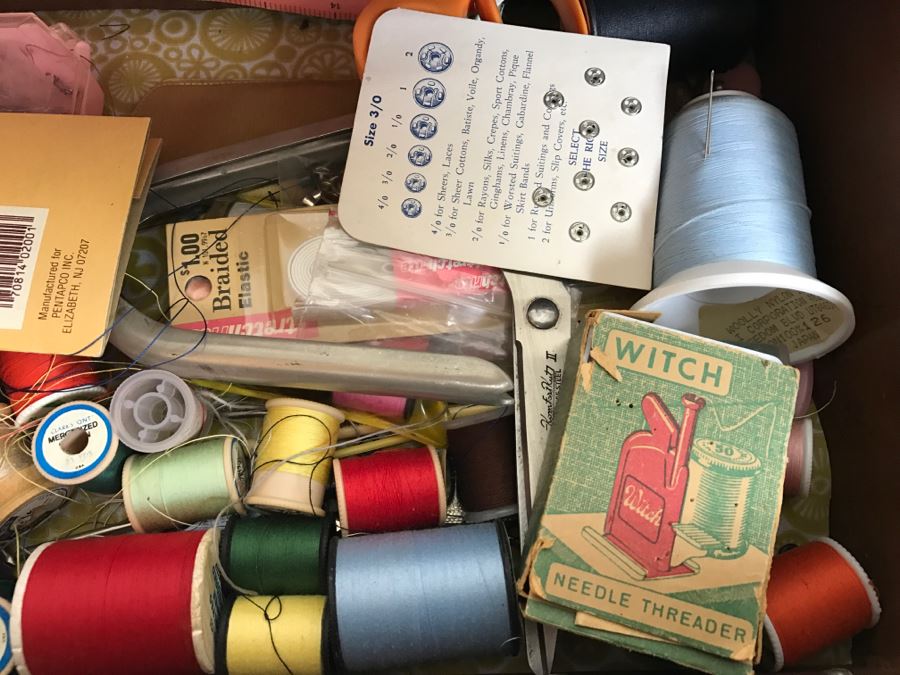 Vintage Sewing Cabinet With Sewing Supplies [Photo 7]