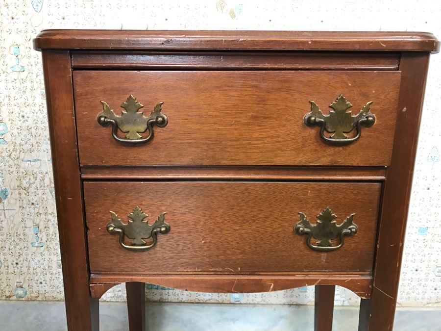 Vintage Sewing Cabinet With Sewing Supplies [Photo 4]