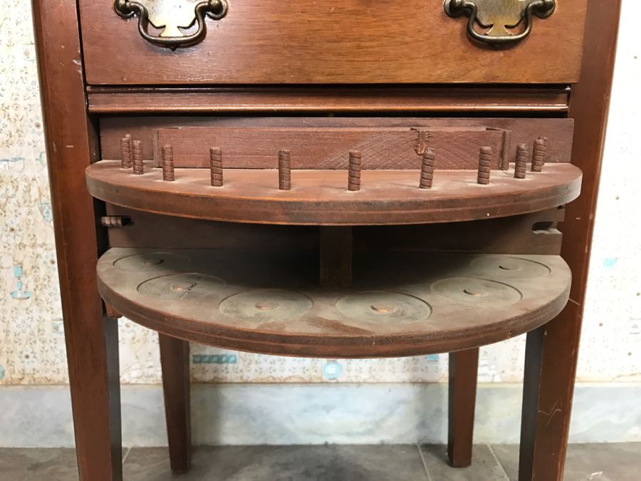 Vintage Sewing Cabinet With Sewing Supplies [Photo 11]