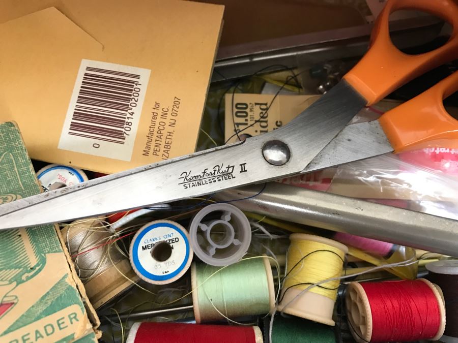 Vintage Sewing Cabinet With Sewing Supplies [Photo 8]