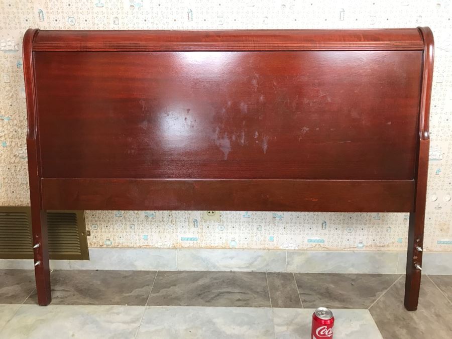 Queen Size Wooden Headboard [Photo 2]