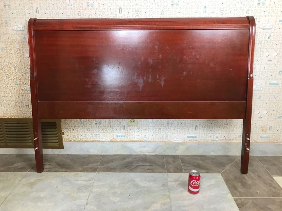 Queen Size Wooden Headboard [Photo 1]
