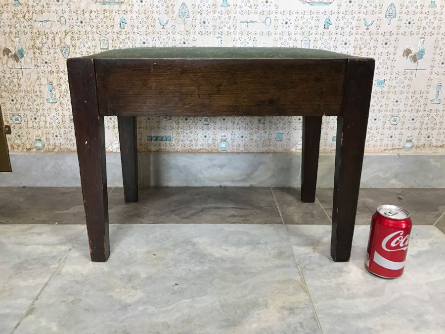 Vintage Wooden Bench   20355 1g75 