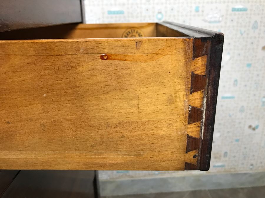 Vintage Berkey & Gay Furniture Chest Of Drawers Dresser With Casters [Photo 4]