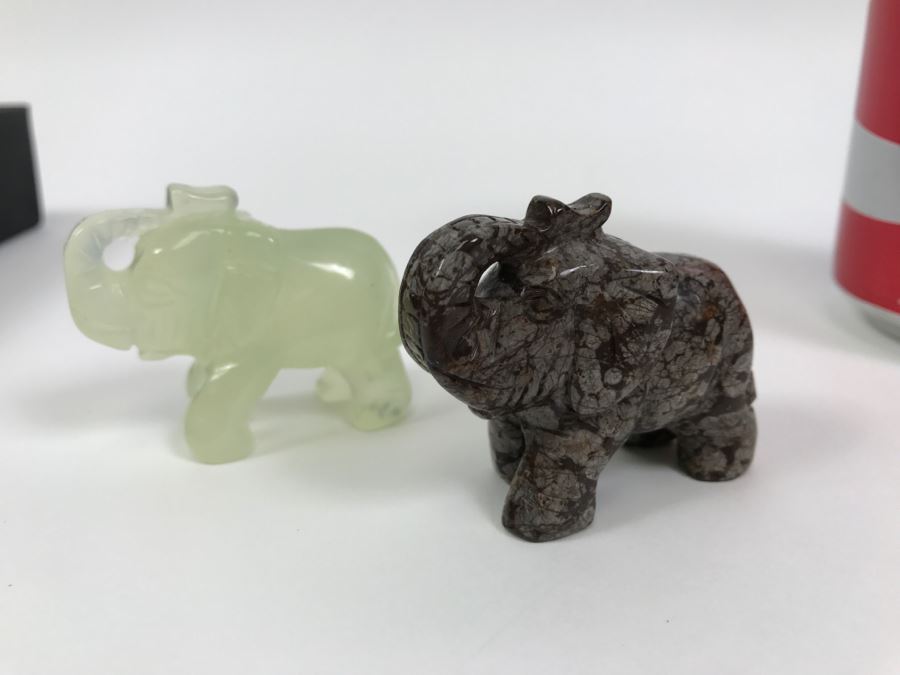 Display Box Filled With 12 Carved Elephants Made From Various Stones Including New Jade, Butter Jade, Brazilian Sodalite And More [Photo 13]