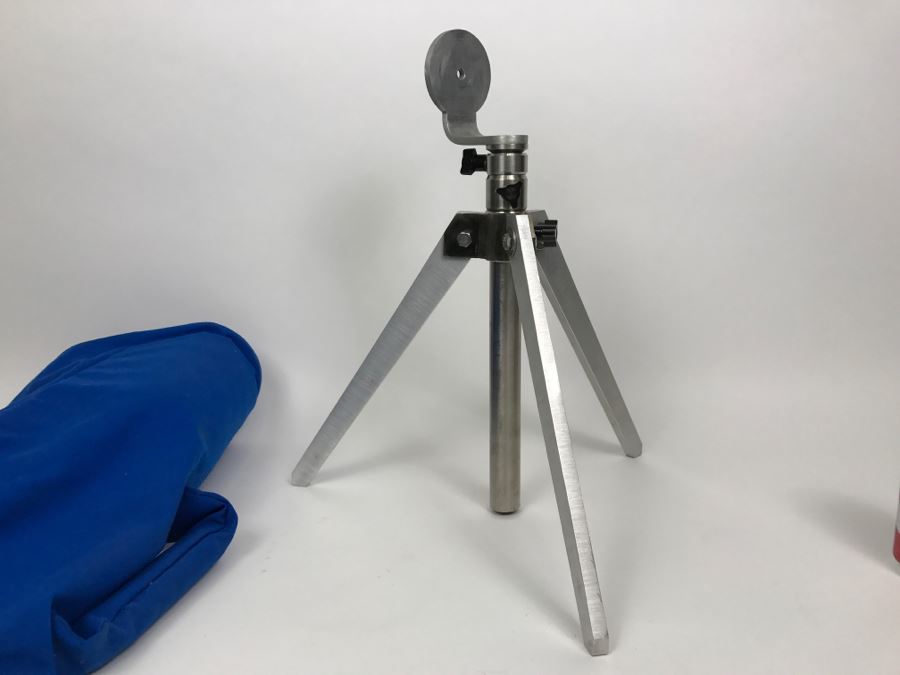 Bausch & Lomb The Discoverer 15 To 60 Power 60MM Zoom Telescope With Original Box By Bushnell With Tripod And Blue Carrying Bag [Photo 13]