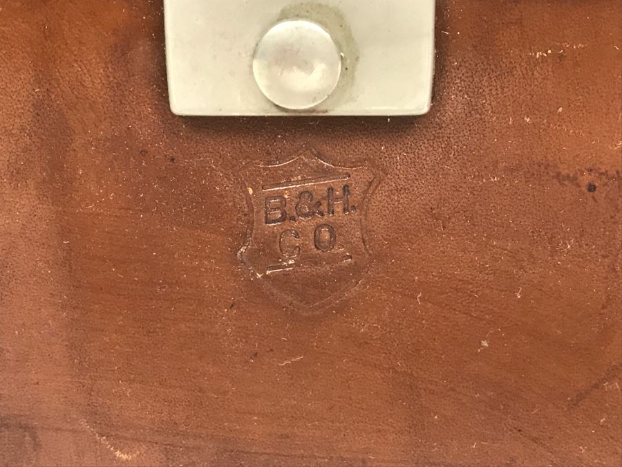 Bell & Howell FILMO 8MM Film Camera With Leather Case [Photo 4]