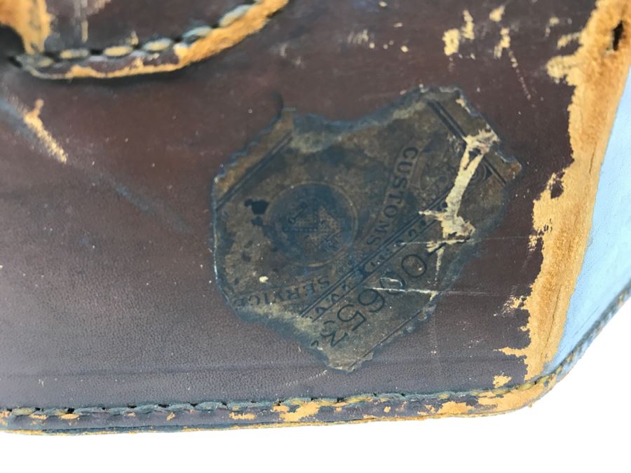 Vintage 16MM Filmo 70 Film Camera Bell & Howell With Original Case And Manual [Photo 8]