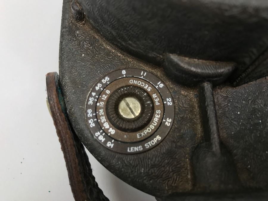 Vintage 16MM Filmo 70 Film Camera Bell & Howell With Original Case And Manual [Photo 27]