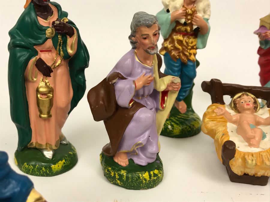 Vintage Hand Painted Italian Nativity Figurines