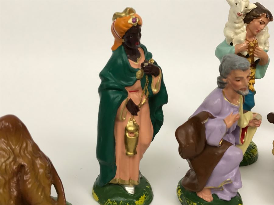 Vintage Hand Painted Italian Nativity Figurines [Photo 10]
