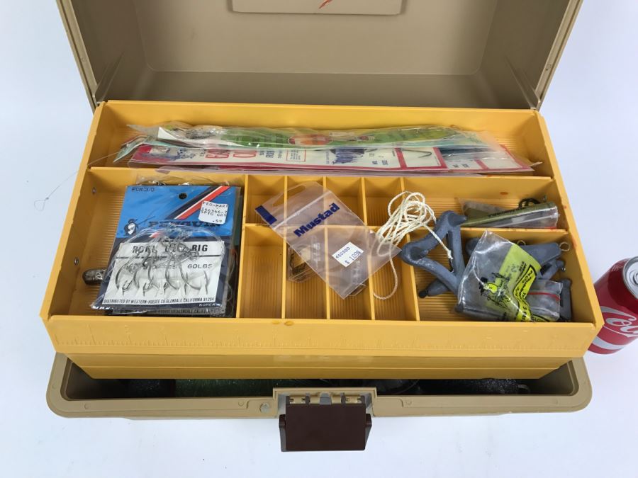 Fenwick 6.3 Fishing Tackle Box With Fishing Tackle Lures And Knife [Photo 3]