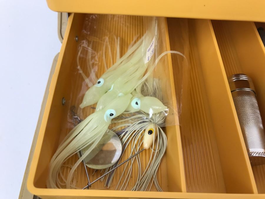 Fenwick 6.3 Fishing Tackle Box With Fishing Tackle Lures And Knife [Photo 18]