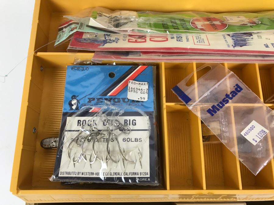 Fenwick 6.3 Fishing Tackle Box With Fishing Tackle Lures And Knife [Photo 6]