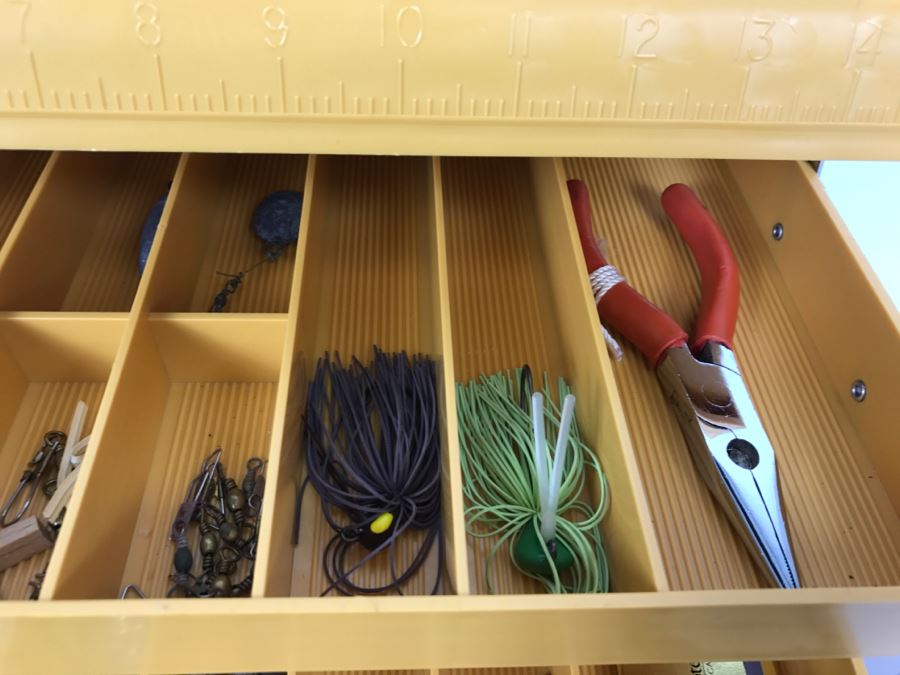 Fenwick 6.3 Fishing Tackle Box With Fishing Tackle Lures And Knife [Photo 15]