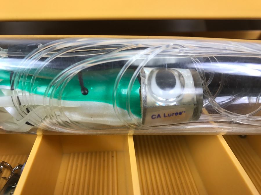 Fenwick 6.3 Fishing Tackle Box With Fishing Tackle Lures And Knife [Photo 24]