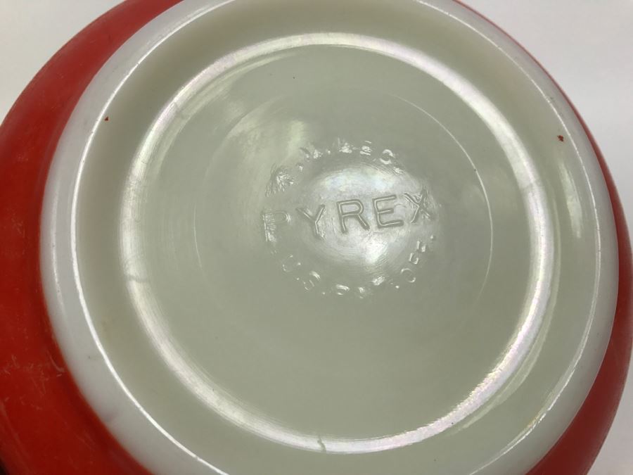 Pair Of Vintage Pyrex Mixing Bowls [Photo 7]