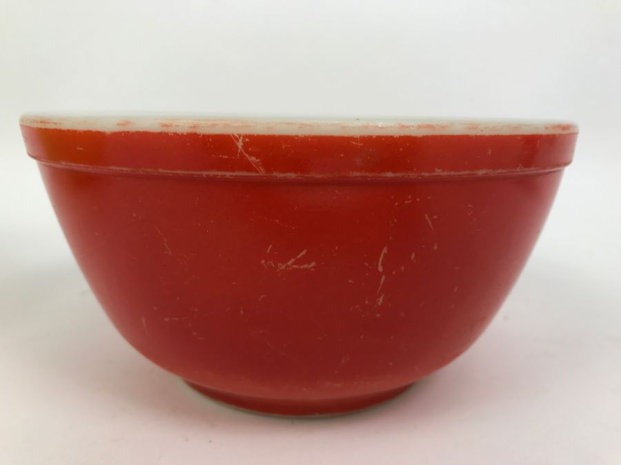 Pair Of Vintage Pyrex Mixing Bowls [Photo 5]